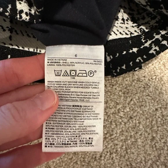 Banana Republic Black and White Skater Mini Skirt - Picture 10 of 10